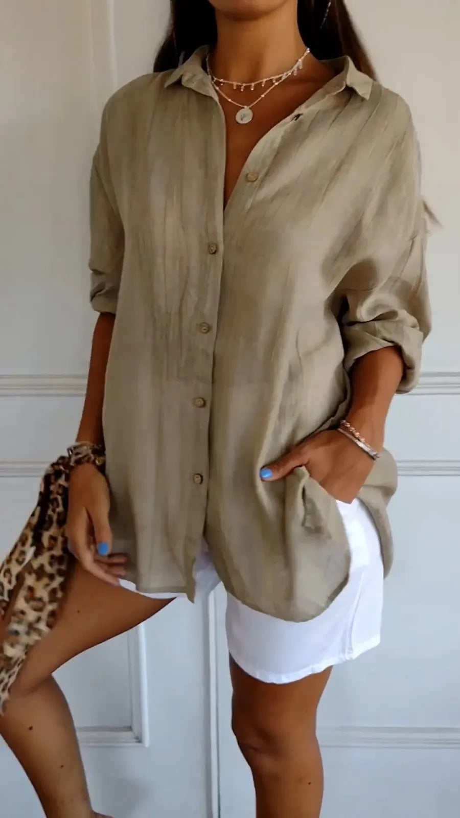 Geplooide Blouse met Revers en Knopen Lange Mouw Losse Pasvorm