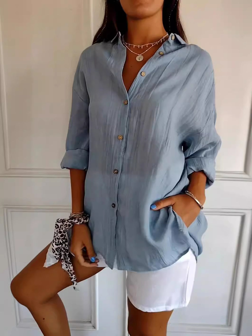 Geplooide Blouse met Revers en Knopen Lange Mouw Losse Pasvorm