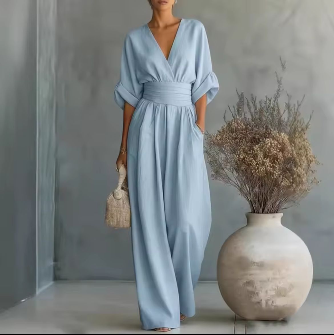 Risel Jumpsuit met Crossover V-hals en Wijde Pijpen