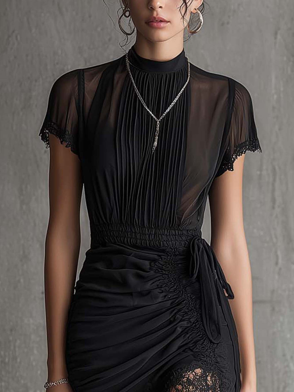 Wells & Monroe Charleston Mini-jurk van Zwarte Chiffon met Kant
