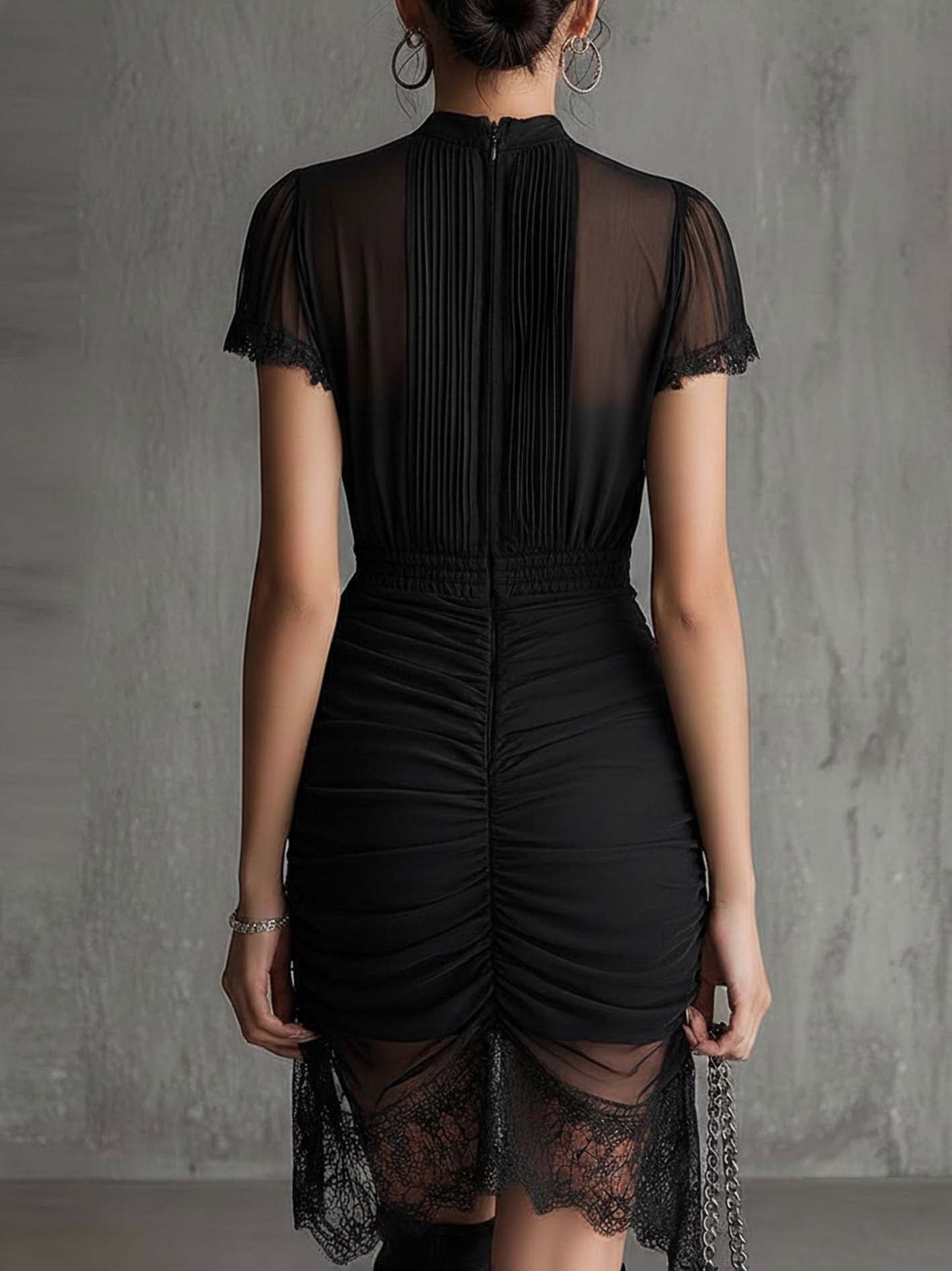 Wells & Monroe Charleston Mini-jurk van Zwarte Chiffon met Kant